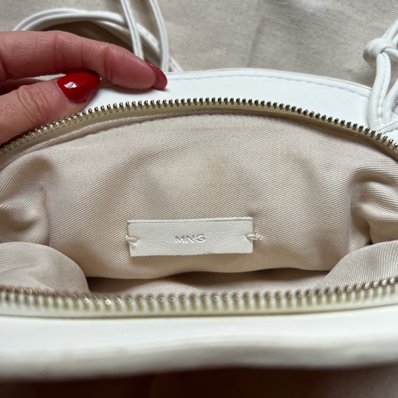 Mango Vegan leather crossbody purse - Picture 3 of 3